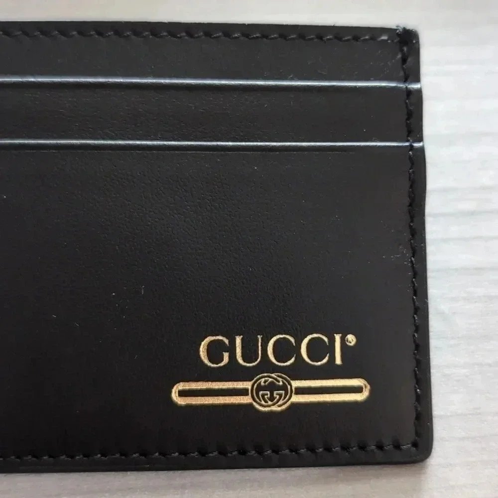 Gucci gg logo
